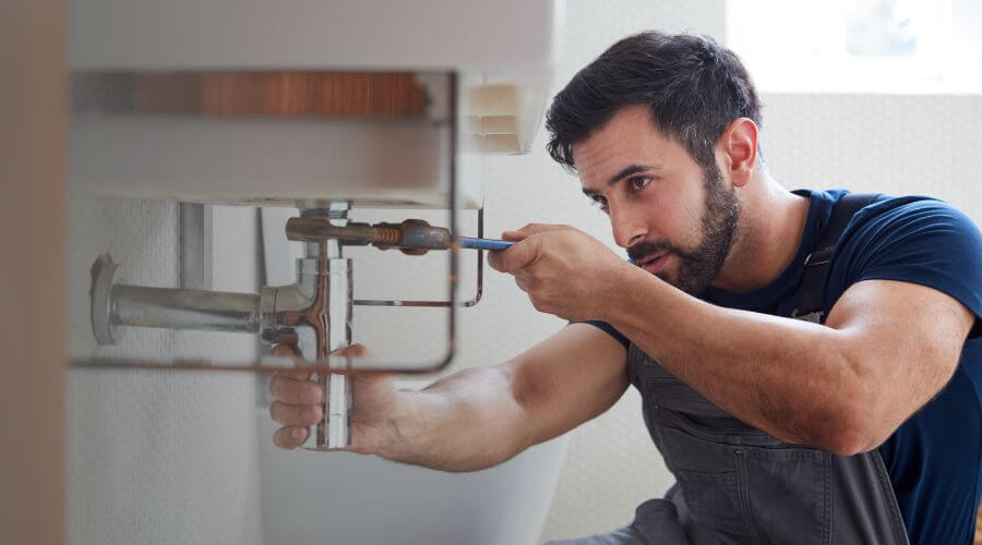 Water heater leaking fix in Keystone, IN